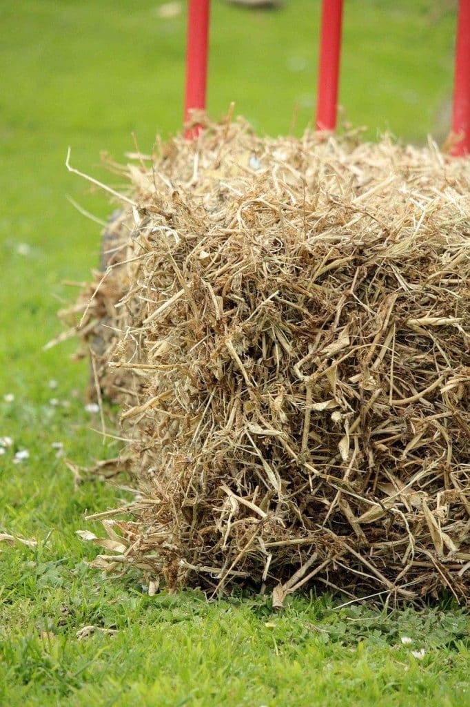 bale pile