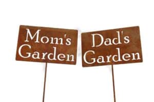 Mom's Garden Sign